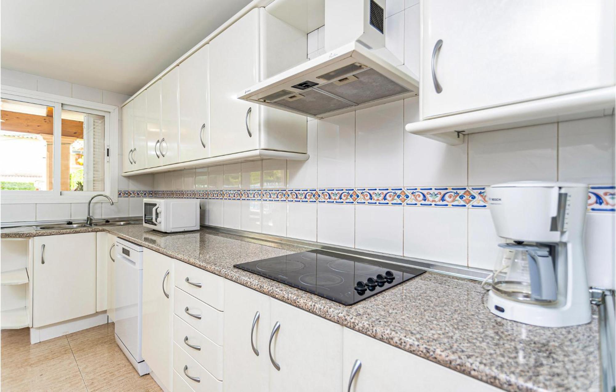 4 Bedroom Beautiful Home In Alcudia Puerto de Alcúdia Exterior foto