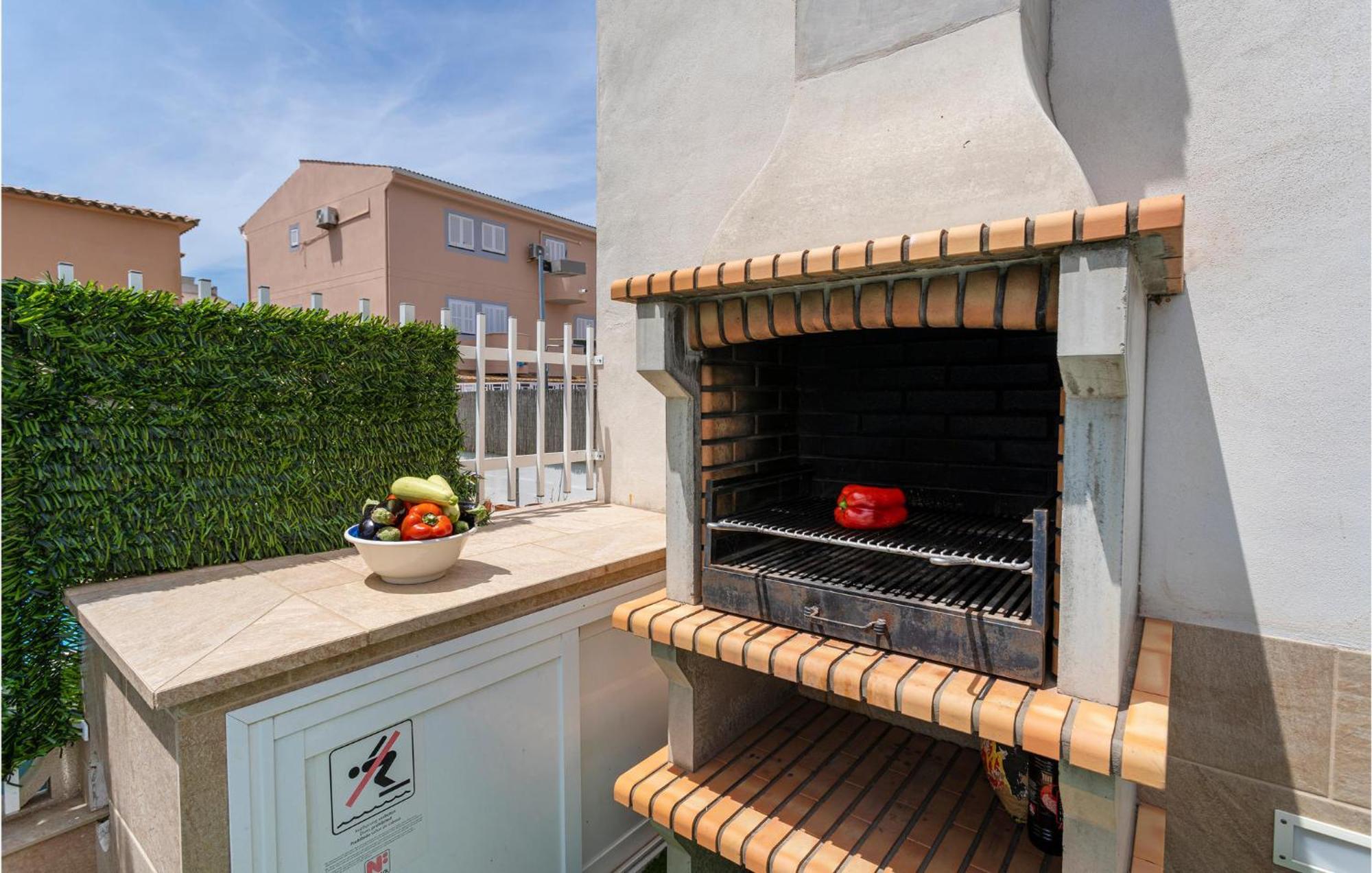 4 Bedroom Beautiful Home In Alcudia Puerto de Alcúdia Exterior foto
